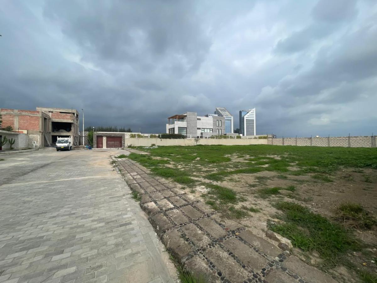 TERRENO EN VENTA – QUINTA LOS SAUCES, CHALLAPAMPA